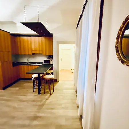 Hesperia Apartment